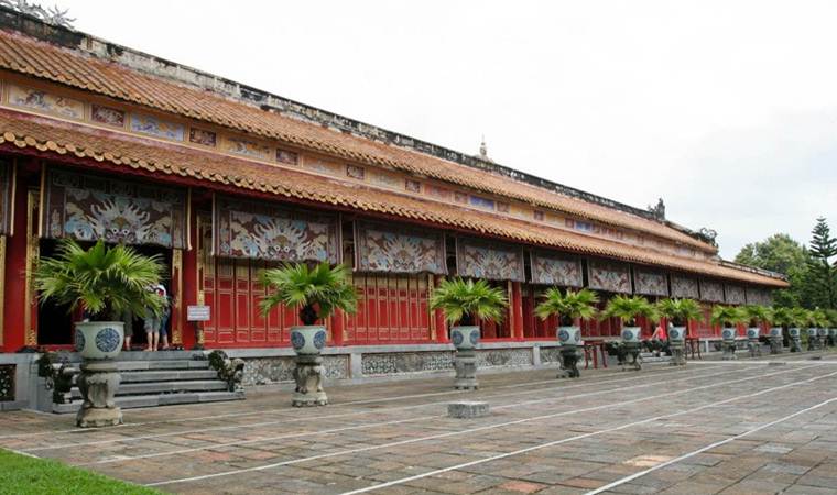 hue city tour from Hoi An